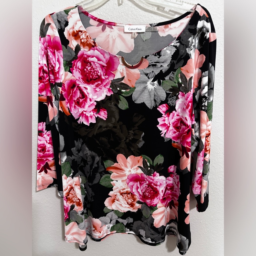 Calvin Klein floral top women’s